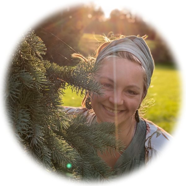 Portrait von Jana Kampe, Kosmetikerin bei Naturgold Kosmetik